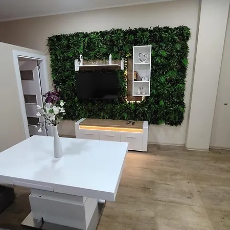 Apartment дени хоум Burgas