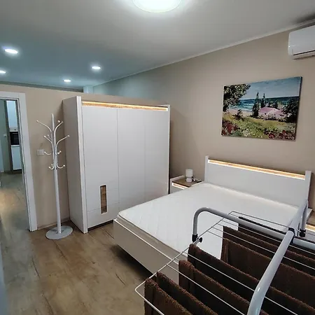 Apartment дени хоум *